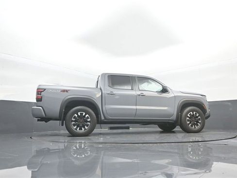 Used 2022 Nissan Frontier PRO-4X image 28
