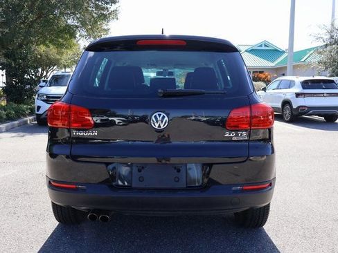 Used 2016 Volkswagen Tiguan S image 6