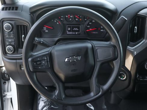 Used 2025 Chevrolet Silverado 1500 Custom Trail Boss w/ Dark Appearance Package AWD/4WD image 27