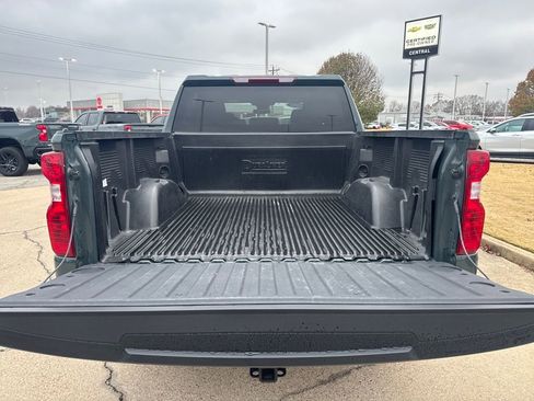Used 2025 Chevrolet Silverado 1500 LT image 14