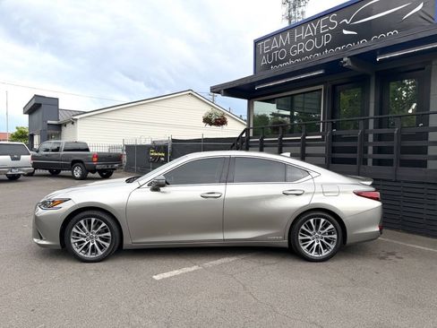 Used 2021 Lexus ES 300h w/ Premium Package FWD image 3