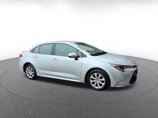 Used 2025 Toyota Corolla LE FWD video 2