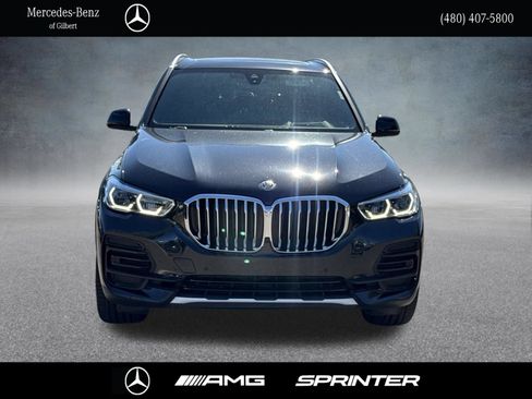 Used 2023 BMW X5 sDrive40i w/ Executive Package RWD image 2
