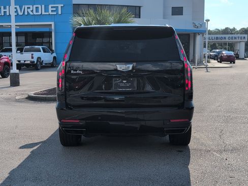Certified 2025 Cadillac Escalade Sport Platinum w/ LPO, ONYX Package AWD/4WD image 4