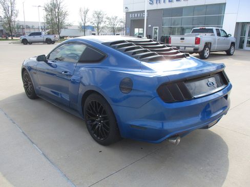 Used 2017 Ford Mustang GT w/ GT Performance Package image 4