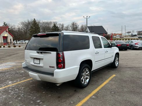 Used 2014 GMC Yukon XL Denali image 5
