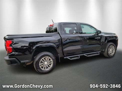 Used 2023 Chevrolet Colorado LT w/ LT Convenience Package II image 5