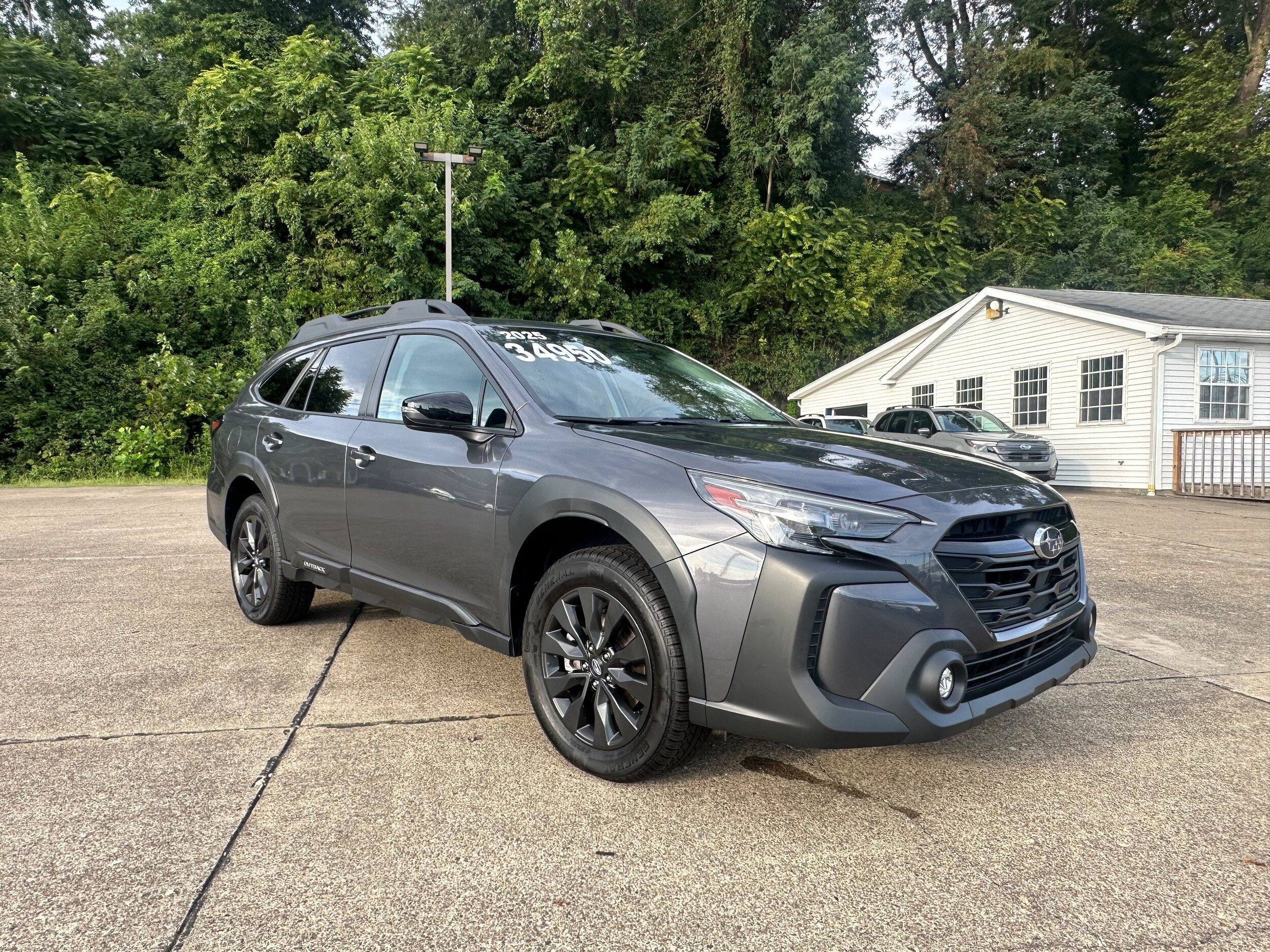 Used 2025 Subaru Outback Onyx Edition XT AWD/4WD image 1