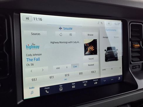 Used 2022 Ford Bronco Badlands image 13