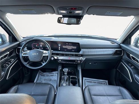 Used 2023 Kia Telluride EX image 10