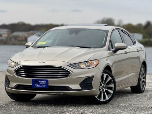 Used 2019 Ford Fusion SE AWD/4WD image 1