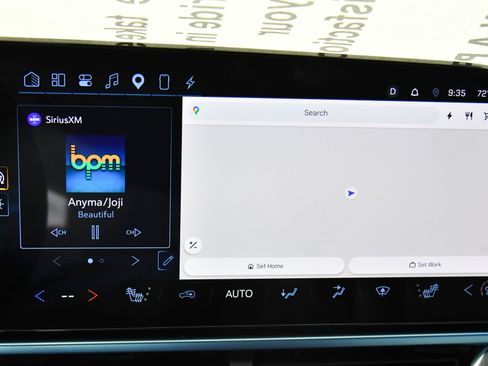 Used 2025 Chevrolet Equinox EV LT w/ Convenience Package FWD image 26