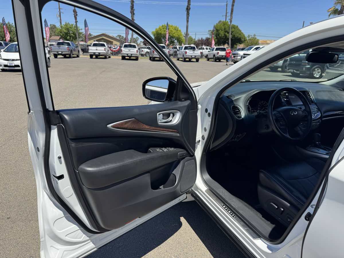 Used 2015 INFINITI QX60 Luxe w/ Deluxe Touring Package AWD/4WD image 26
