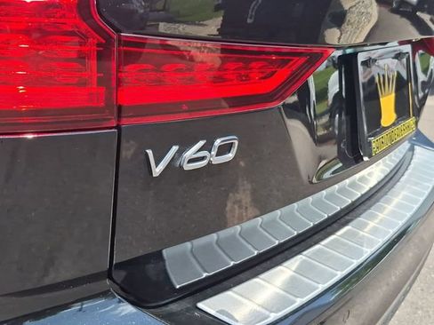 Used 2020 Volvo V60 T5 Cross Country AWD/4WD image 35