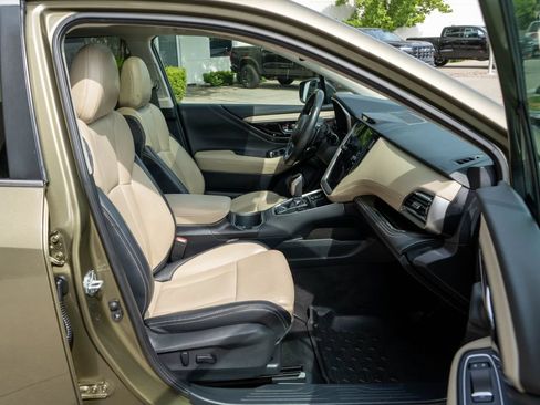 Used 2024 Subaru Outback Limited AWD/4WD image 10