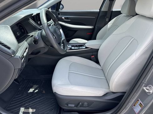 Used 2023 Hyundai Sonata SEL w/ Convenience Package FWD image 12