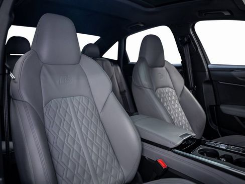 Used 2023 Audi S6 Prestige image 34