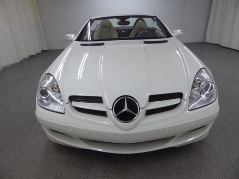 Used 2007 Mercedes-Benz SLK 350 image 2