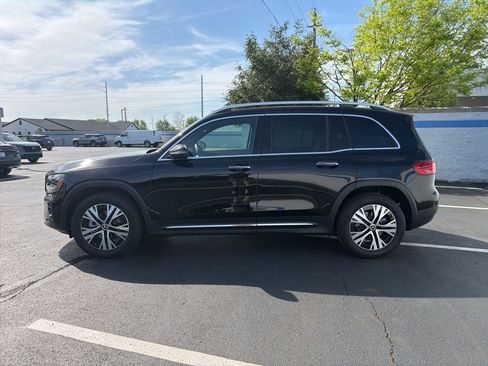Used 2025 Mercedes-Benz GLB 250 image 2