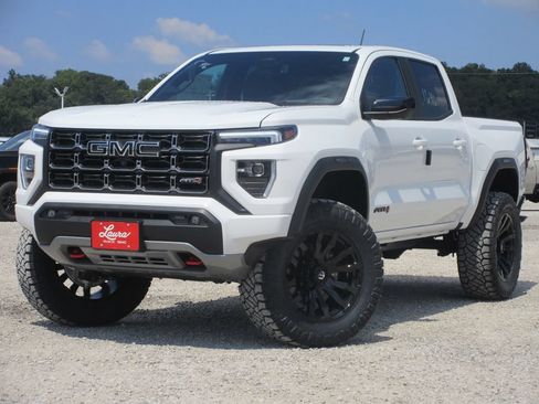 New 2026 GMC Canyon AT4 w/ Technology Plus Package AWD/4WD image 7