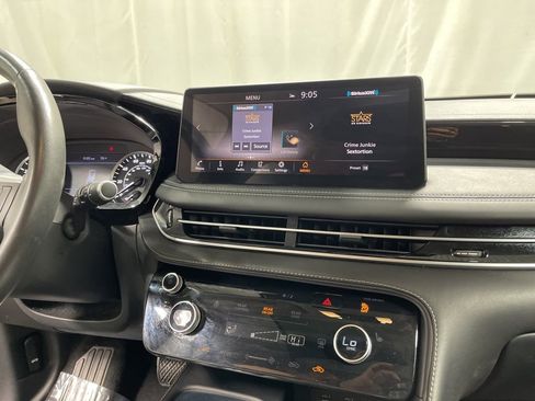 Used 2022 INFINITI QX60 Pure image 17