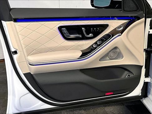 New 2026 Mercedes-Benz S 580 4MATIC Sedan image 11