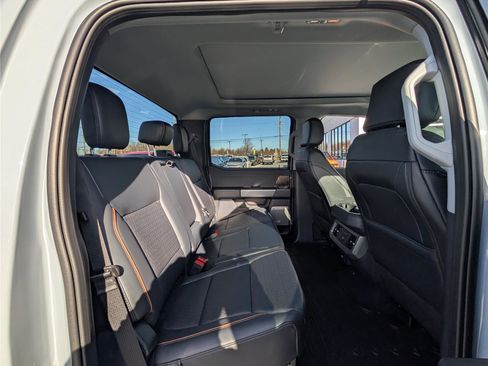 Used 2026 Ford F450 Lariat w/ FX4 Off-Road Package image 11