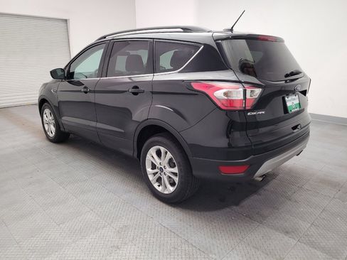 Used 2017 Ford Escape SE w/ Equipment Group 201A FWD image 5