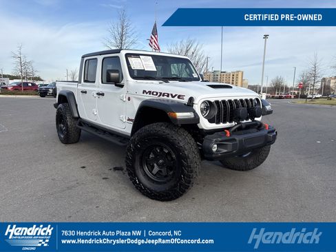 Certified 2024 Jeep Gladiator Mojave w/ Technology Group image 1
