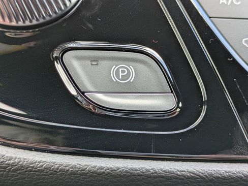 New 2026 Chrysler Voyager LX image 25