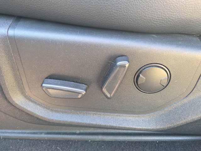 Used 2020 Ford F350 Lariat AWD/4WD image 26