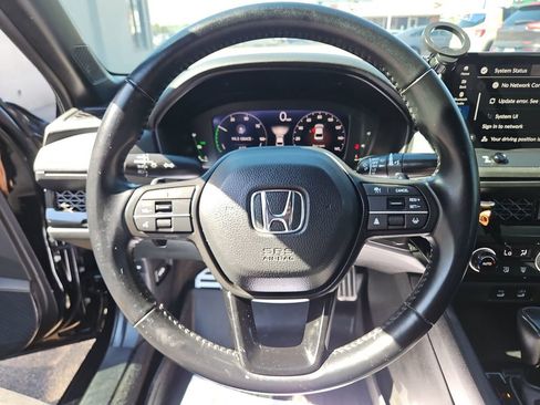 Used 2023 Honda Accord Sport image 15
