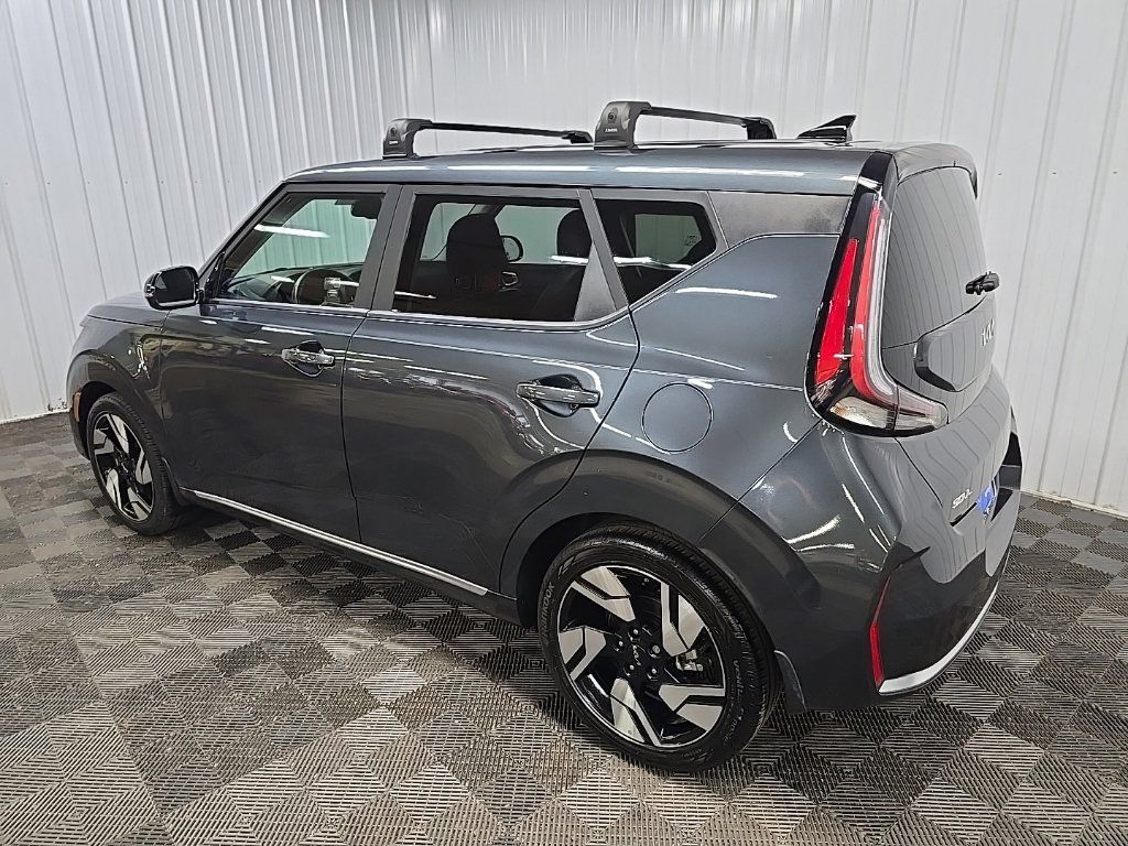 Used 2025 Kia Soul GT-Line w/ GT-Line Technology Package FWD image 9