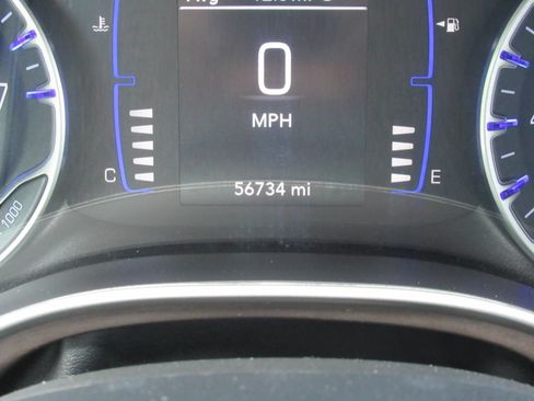 Certified 2022 Chrysler Voyager LX FWD image 28