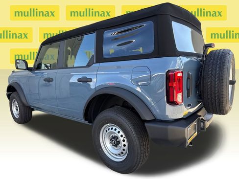 New 2025 Ford Bronco 4-Door image 4