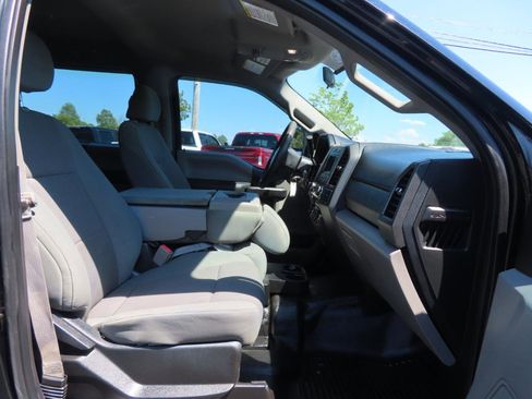 Used 2018 Ford F250 XL w/ Power Equipment Group AWD/4WD image 47