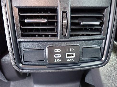 Used 2026 Subaru Forester Premium AWD/4WD image 10