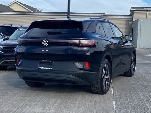 Certified 2023 Volkswagen ID.4 Pro image 3