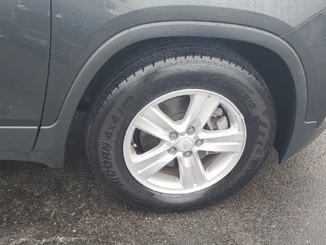 Used 2020 Chevrolet Trax LS w/ Tint and Cruise Package FWD image 6