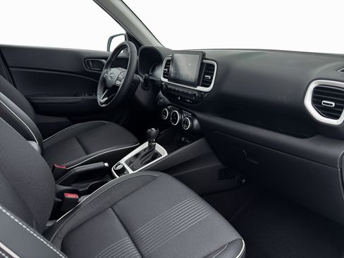 New 2026 Hyundai Venue SEL FWD image 34