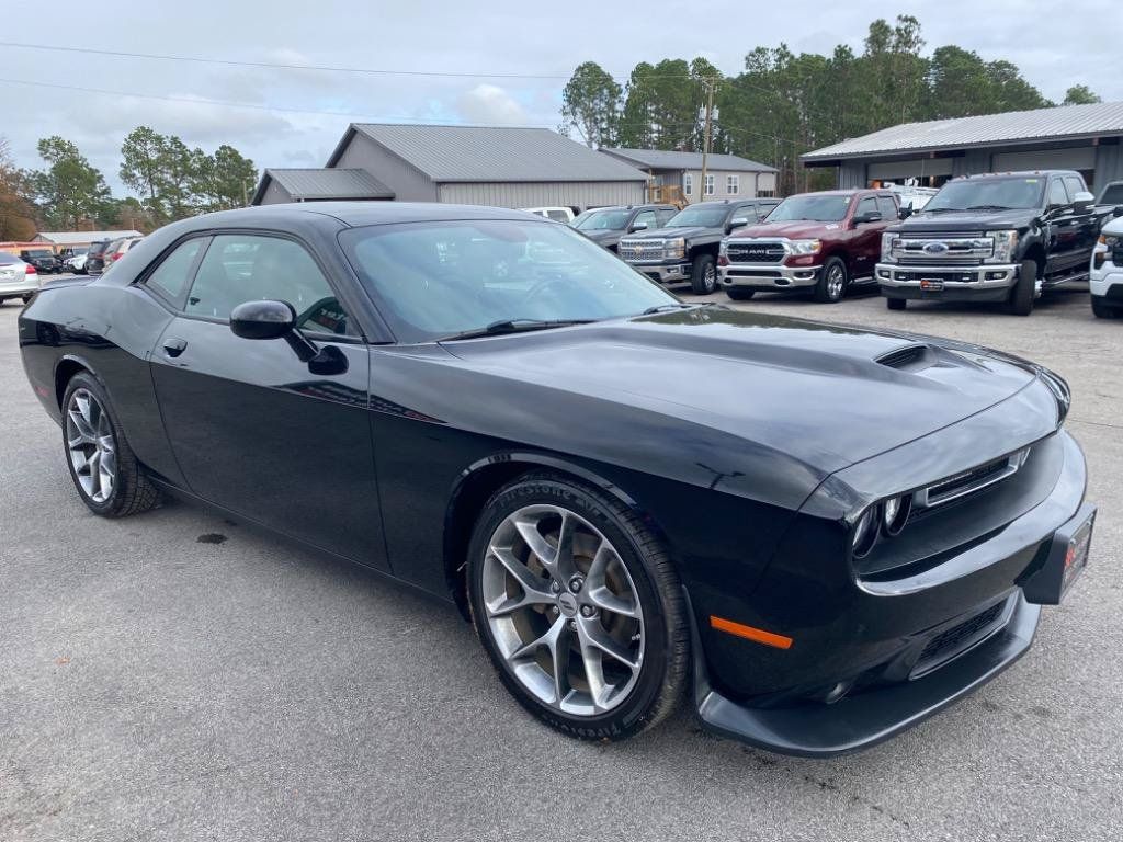 Used 2022 Dodge Challenger GT RWD image 7