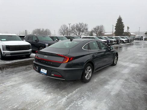 Used 2023 Hyundai Sonata SE image 2