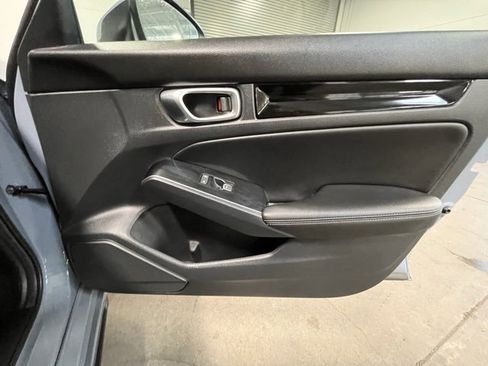 Used 2023 Honda Civic Sport Touring image 11