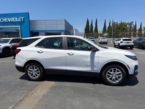 Used 2023 Chevrolet Equinox LS w/ LPO, Cargo Package FWD image 9