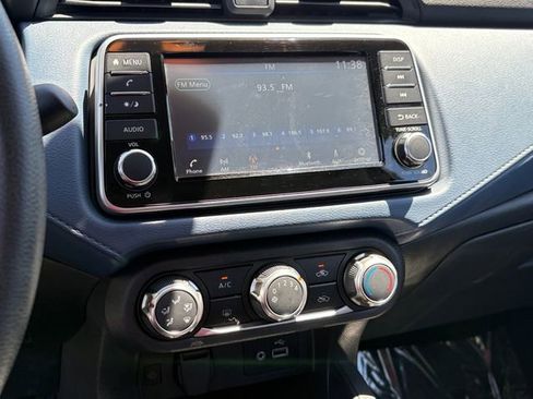 Used 2025 Nissan Versa SV FWD image 18