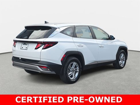 Used 2025 Hyundai Tucson SE image 5