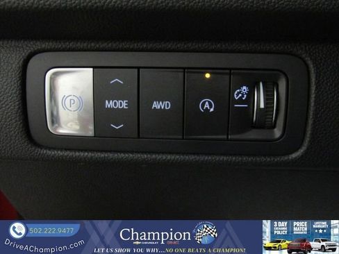 Used 2024 Chevrolet Traverse RS w/ LPO, Floor Liner Package AWD/4WD image 33