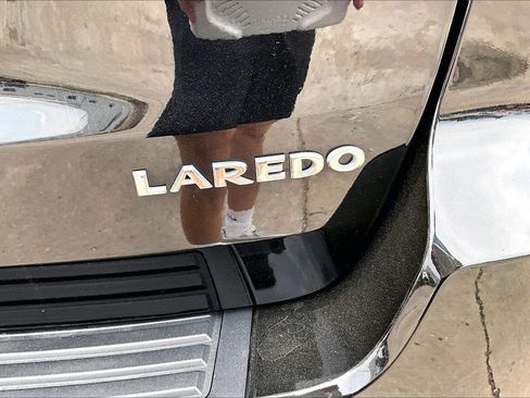 Used 2020 Jeep Grand Cherokee Laredo w/ 18" Wheel & 8.4" Radio Group image 8