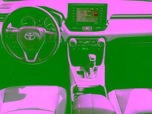 Used 2021 Toyota RAV4 XLE Premium FWD image 11