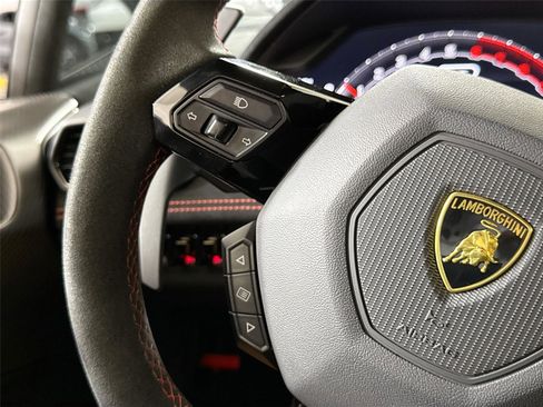 Used 2022 Lamborghini Huracan STO image 26